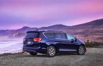 Chrysler Pacifica Hybrid Limited 2016 года